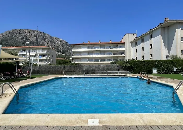 Festasol 102 شقة أولاستارتيت