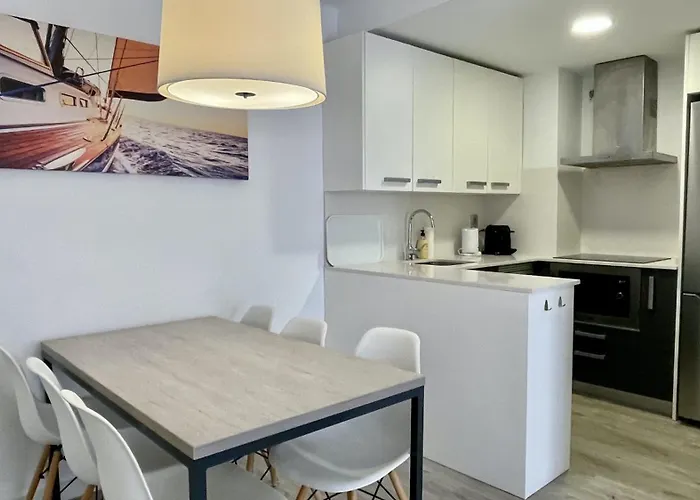 Festasol 102 شقة *