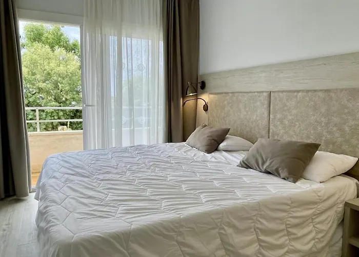 شقة Festasol 102 *